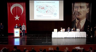Özgür Özel: “Bir ümmetçilik üzerinden orayla bağ kuramayız. Balkanlar özgürdür, boyunduruğa gelmez”