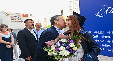 Özgür Özel, İstanbul’da kızının mezuniyet törenine katıldı