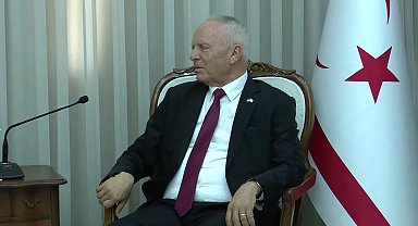 Özgür Özel, KKTC'de Cumhuriyet Meclisi Başkanı Töre'yi ziyaret etti...