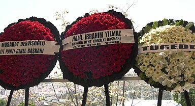 Saadet Partisi Genel Başkanı Temel Karamollaoğlu’nun annesi son yolculuğuna uğurlandı