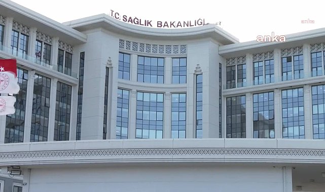 Sağlık Bakanlığı'ndan astım ve KOAH hastalıranı sıcak ve nem uyarısı: Mecbur kalmadıkça dışarı çıkmayın, nemli yerlere gitmeyin