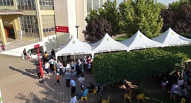Şehitkamil Belediyesi'nden aşure ve dondurma ikramı