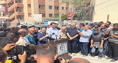 Serbest bırakılan Gazze Şifa Hastanesi müdürü Muhammed Ebu Silmiyye: Mahkumlar her türlü işkenceye maruz kalıyor