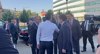 Srebrenitsa Katliamı’nın 29’uncu yılı, Bosna Hersek’te anıldı… Özgür Özel: “Bu büyük acıyı unutmamak, adalet arayışını sürdürmek üzere buradayım”