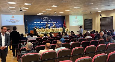 Vangölü Gazeteciler Cemiyeti'nde Orhan Aşan başkan seçildi