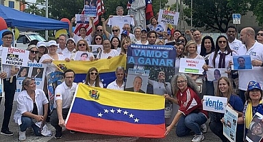 Venezuela'da halk cumhurbaşkanlığı seçimleri için sandık başında