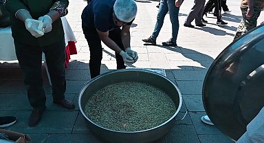 Yozgat’ta bin kişiye aşure dağıtıldı