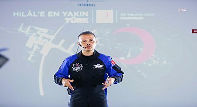 Alper Gezeravcı, Kızılay’ın kampında depremzede öğrencilerle buluştu
