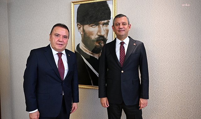 Antalya Büyükşehir Belediye Başkanı Böcek'ten CHP Genel Başkanı Özel'e ziyaret