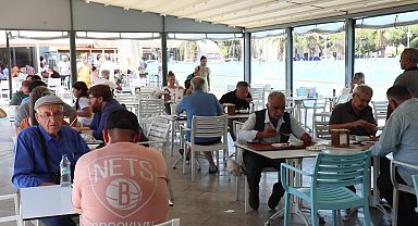 Aydın Büyükşehir Belediyesi’nin kafesinde uygun fiyatlı hizmet sürüyor
