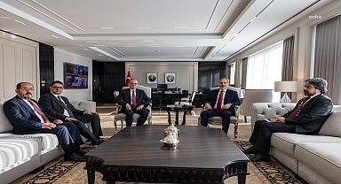 Bakan Fidan, Suriye Ulusal Koalisyonu Başkanı Bahra, Suriye Müzakere Komisyonu Başkanı Camus ve Suriye Geçici Hükümeti Başkanı Mustafa ile görüştü