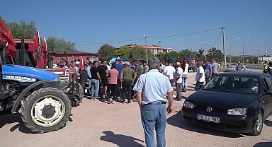 Bandırmalı çiftçinin isyanı: Bezelye, soğan, karpuz tarlada kaldı. Biber, pancar, mısır ve ayçiçeğinin ne olacağı belli değil. Bu nasıl devrandır, bu nasıl bir zulümdür?