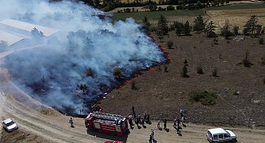 Bolu'da içinde köy mezarlığının da bulunduğu 10 dönümlük alan yandı