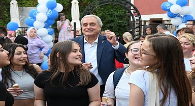 Bozüyük Belediyesi'nin düzenlediği 3. Geleneksel Sanatevi Panayırı, renkli görüntülere sahne oldu 
