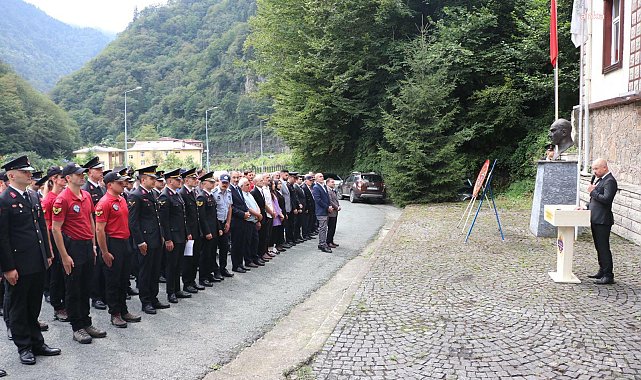 CHP Çamlıhemşin İlçe Başkanı Parlağı'dan AKP'lilerin Zafer Bayramı törenine katılmamasına tepki:
