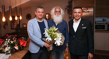 CHP Genel Başkanı Özel, Suavi'yi ziyaret etti.