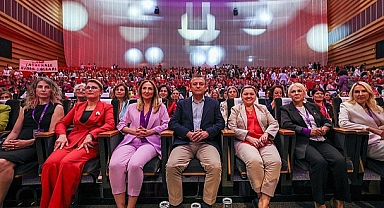 Merve Kır da çekildi, Asu Kaya ile Aylin Nazlıaka yarışacak