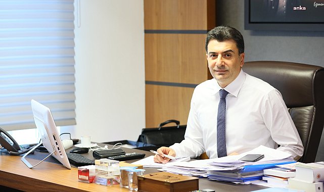 CHP'li Zeynel Emre, iki bakana