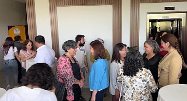DEM’li eş başkanlar Van'daki 'Yerel Yönetimler Kadın Çalıştayı'nda buluştu