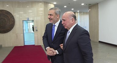 Dışişleri Bakanı Fidan, Irak Dışişleri Bakanı Hüseyin ile görüştü