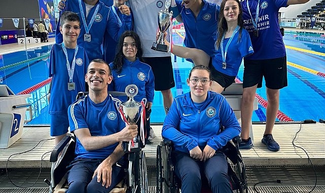 Eskişehir Büyükşehir sporcularından Para Yüzme Türkiye Şampiyonası'nda büyük başarı