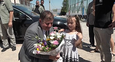 İzmir Büyükşehir Belediye Başkanı Tugay: Muhtarlarımızla çalışmayı önemsiyorum