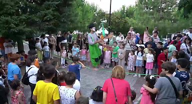 Karabağlar Belediyesi'nden “Neşeli Sokaklar Mutlu Çocuklar Şenliği”