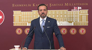 Kürşad Zorlu’dan Bakan Yerlikaya’ya: Türkiye’de ikamet izni almış yabancılardan, belirtilen adreste gözüktüğü halde yaşamadığı tespit edilen kaç kişi bulunmaktadır?