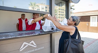 Mersin Büyükşehir’in “Mahalle Mutfakları” 3 milyona yakın yemeği vatandaşa ulaştırdı