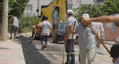 Mezitli Belediyesi'nin yol bakım çalışmaları devam ediyor
