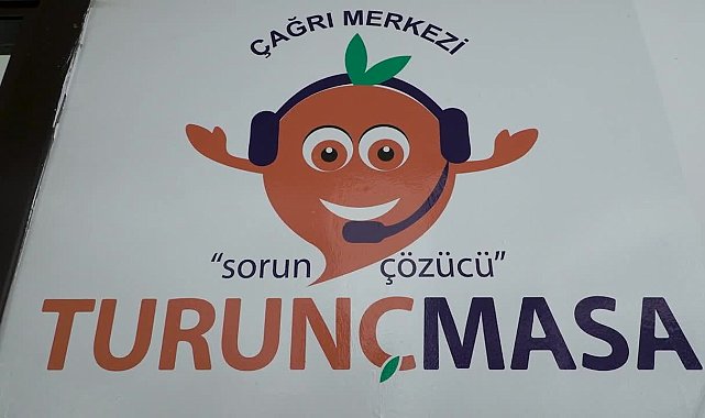 Muratpaşa Belediye Başkan Uysal, Turunç Masa’da telefonları cevapladı