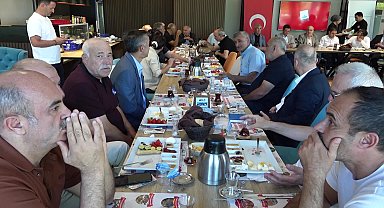 Osmangazi Belediye Başkanı Aydın, muhtarlarla bir araya geldi