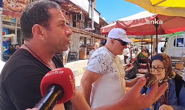 Pazara alışverişe gelen vatandaş:
