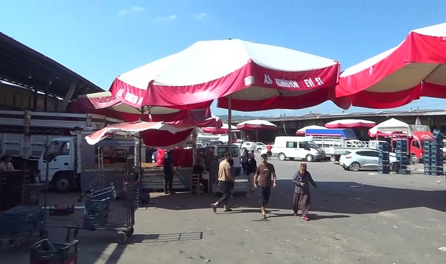 Salçalık biber satan esnaf: