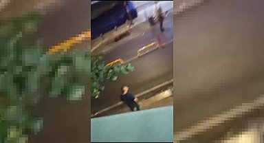 Şişli'de bir kişinin yaralandığı silahlı kavga kameraya böyle yansıdı