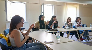 Tepebaşı Belediyesi'nden işaret dili eğitimi
