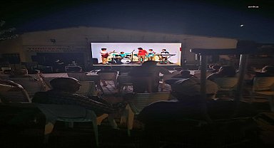 Yunusemre Belediyesi'nin açık hava sinema etkinliği devam ediyor