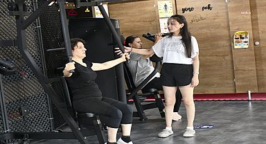 Yunusemre Belediyesi'nin pilates ve fitnes kurslarına yoğun ilgi