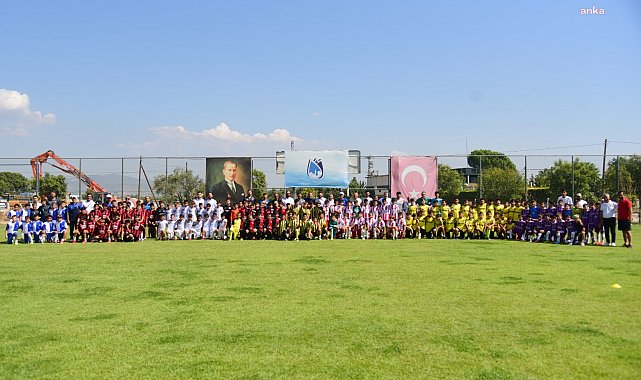 Yunusemre’de 30 Ağustos Zafer Bayramı Futbol Turnuvası düzenlendi