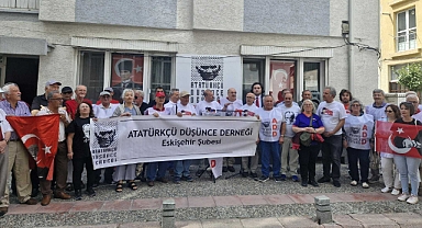 ADD Eskişehir Şubesi'nden teğmenlere destek: 