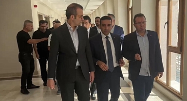 Beyoğlu Belediyesi'nin birimlerinin ek hizmet binasından çıkarılmasına vatandaştan tepki: Bu ayrımcılık nereye kadar? 