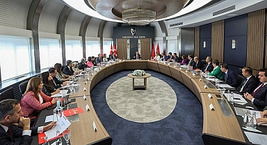 CHP MYK toplantısı başladı... CHP'nin gündeminde gölge kabinenin yeni dönemi var