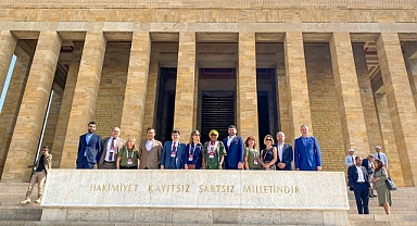 Sosyalist Enternasynal Komitesi, Anıtkabir'de...