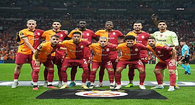 Galatasaray sahasında PAOK'u 3-1 mağlup etti