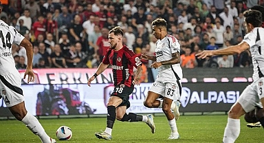 Beşiktaş, Gaziantep'ten 1 puanla dönüyor: Gaziantep FK 1-1 Beşiktaş