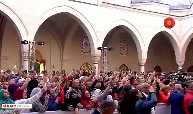 Cumhurbaşkanı Erdoğan Tiran'da Namazgah Camii'nin açılışını yaptı