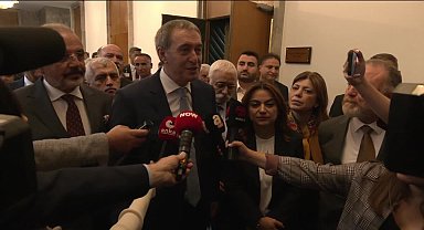 DEM Parti'li Bakırhan'dan ''tokalaşma'' yorumu: ''Toplumsal barışı sağlayacak her adımı destekleriz''
