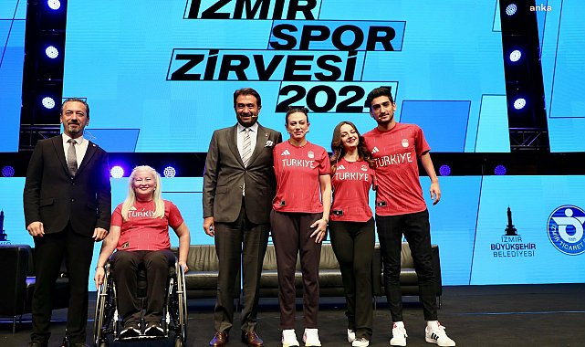 Eskişehir Büyükşehir Gençlik ve Spor Kulübü’nün milli yüzücüsü Sümeyye Boyacı, İzmir Spor Zirvesi’ne katıldı
