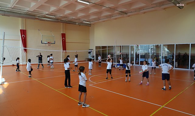 Kartal Belediyesi'nin 2024-2025 Kış Spor Okulu başladı