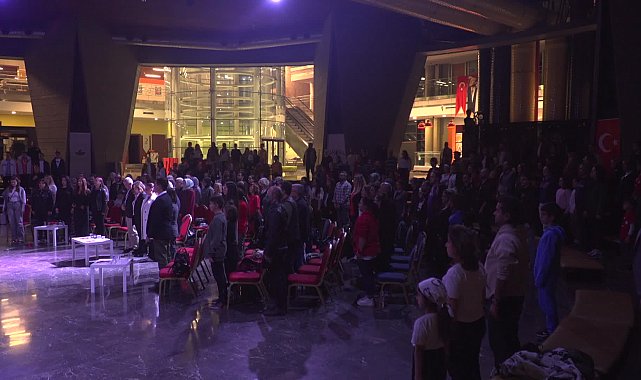 Osmangazi Belediyesi’nden 'Bir Cumhuriyet Hikayesi' müzikali